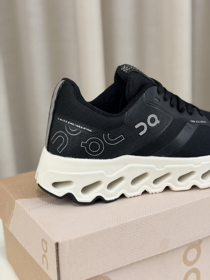 On Cloud - Preto