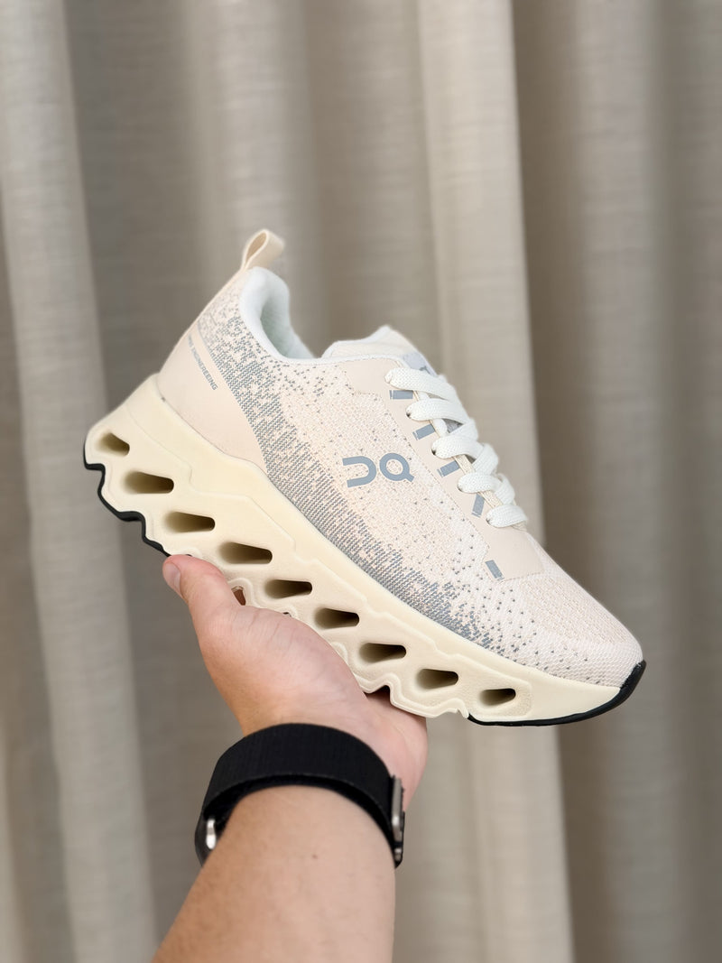 On Cloud - Off White