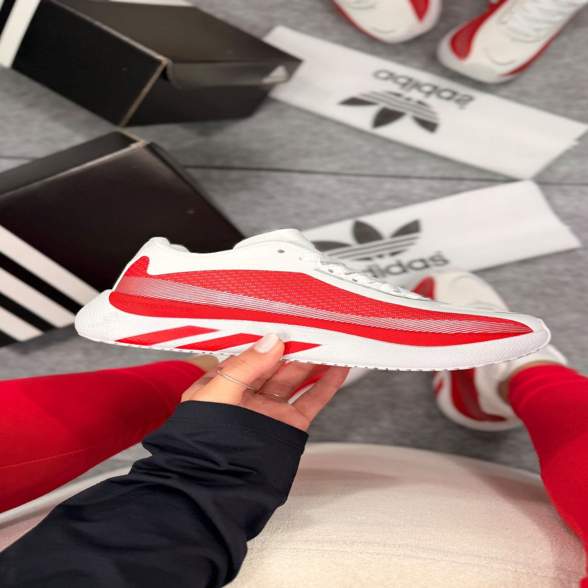 Adidas Hyperboost Edge - Premium