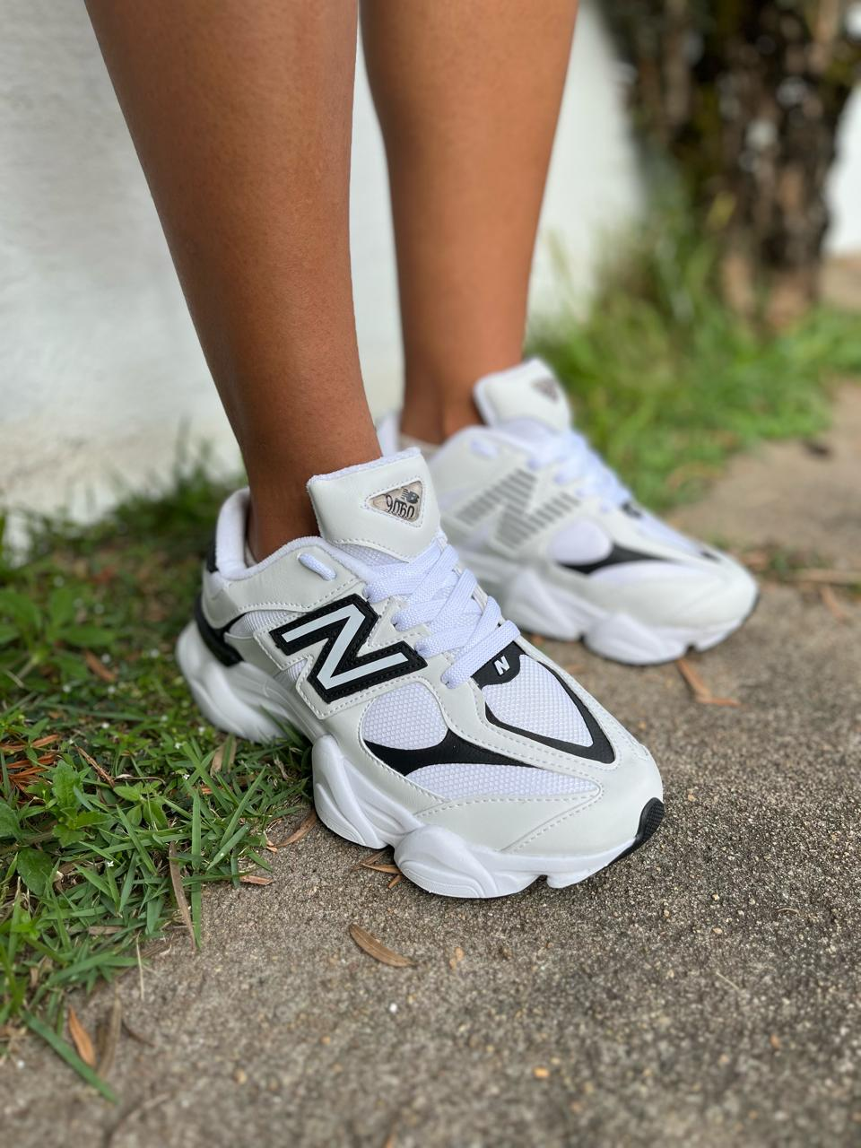 New Balance 9060 Premium Branco/preto