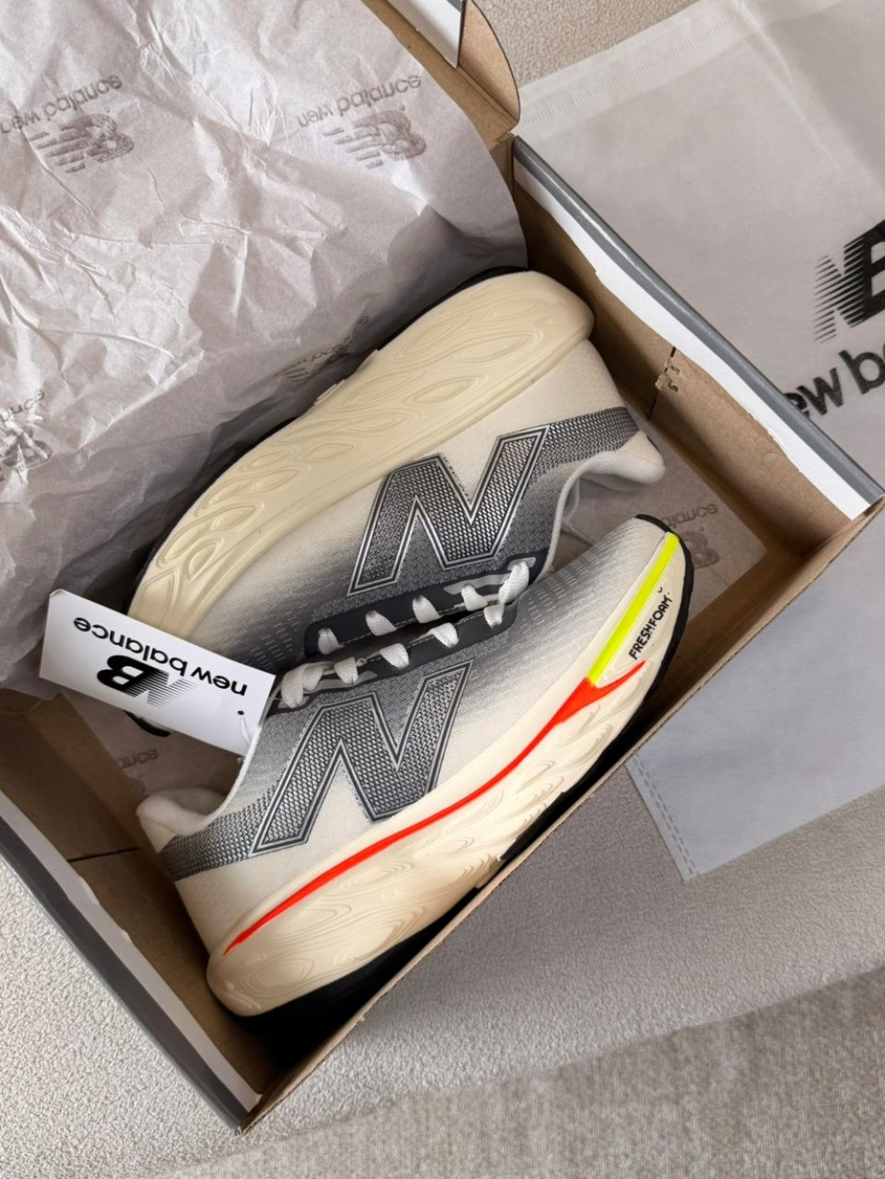 New Balance 1080 Cinza