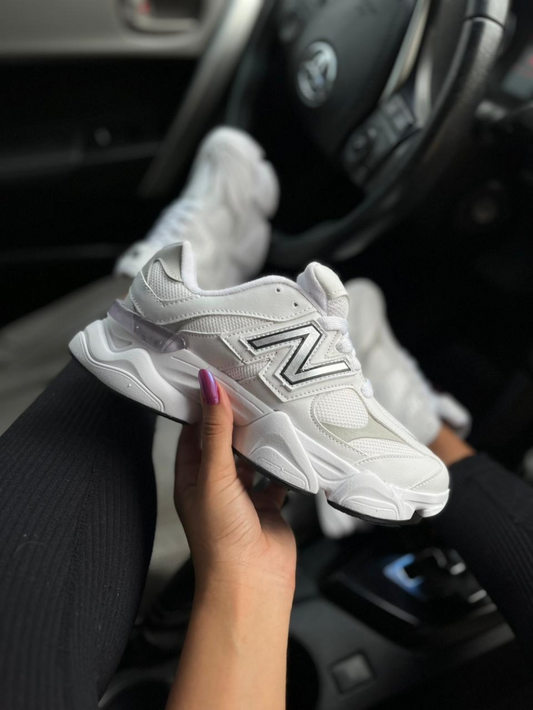 New Balance 9060 Premium Branco/prata