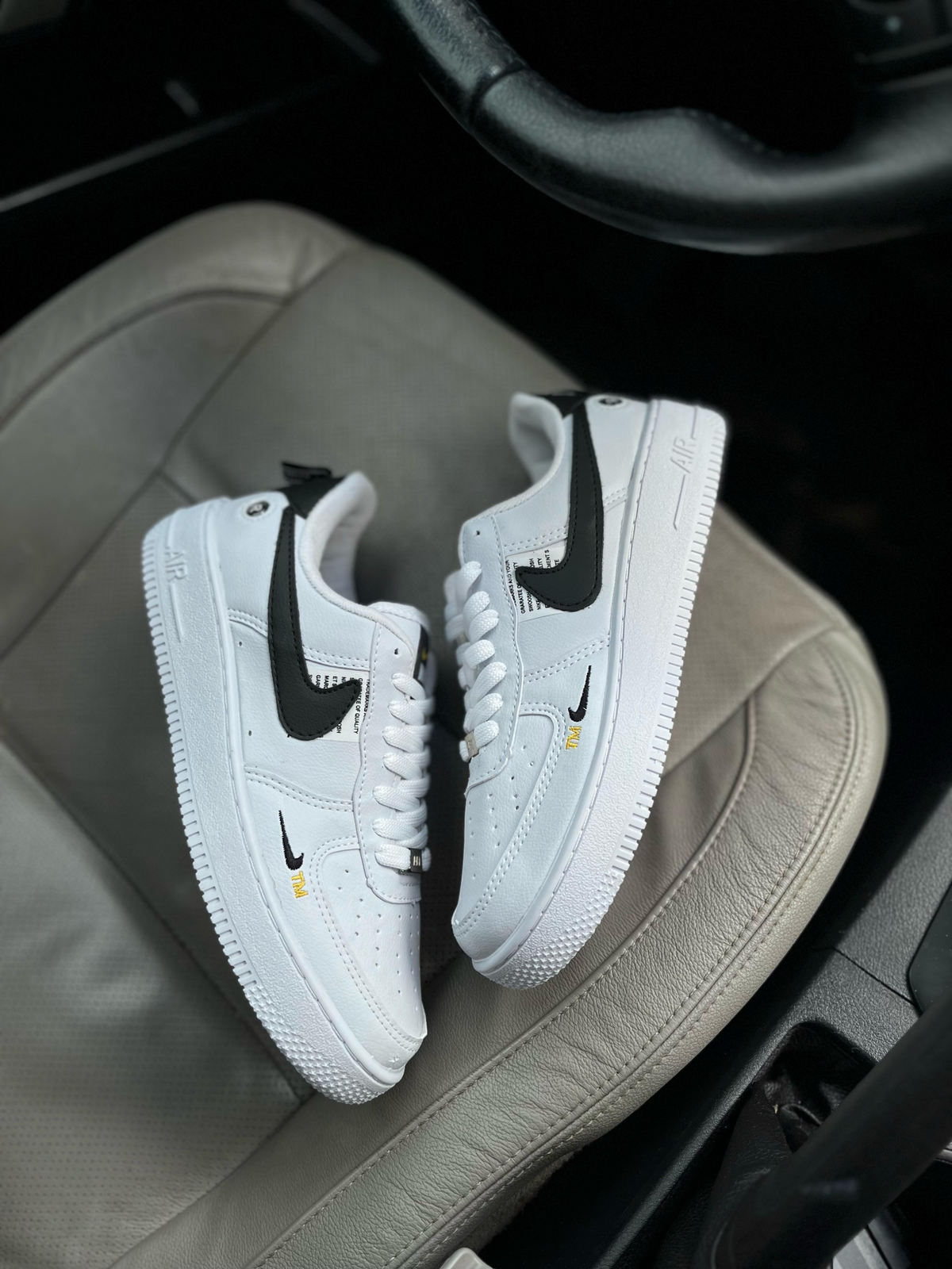 Air Force Off Branco/preto