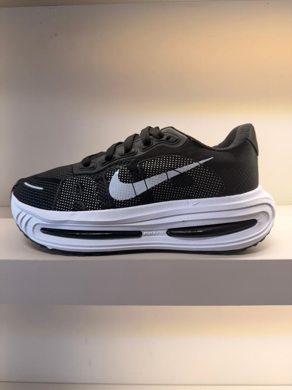 Nike Vomero Premium Preto