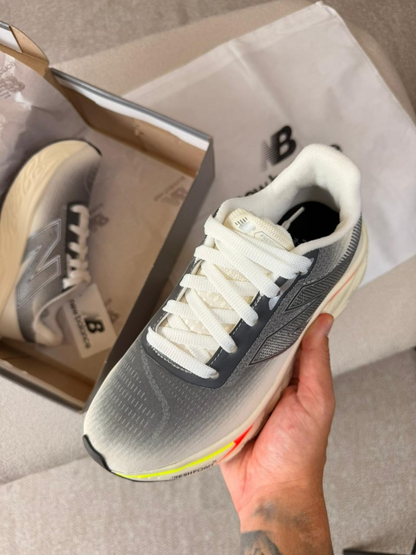 New Balance 1080 Cinza